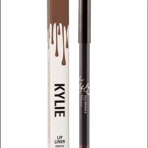 True brown Kylie k lip liner